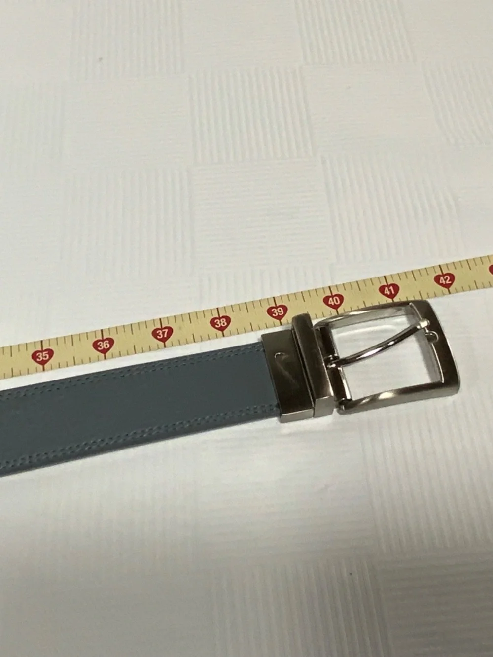 Nike Reversible White and Gray Belt - Size 34